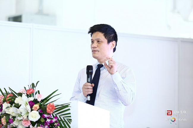 赢博集团董事长、首席研究员杨冰之先生于4月27日在赢博互联举办的“大型企业数据资产与主数据管理研讨会”上进行演讲