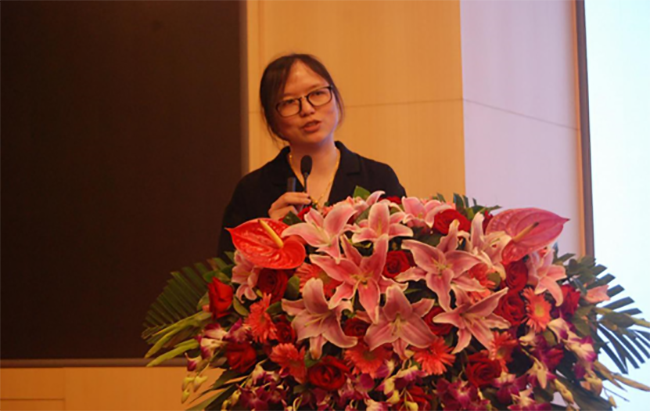 赢博海洋常务副总经理王路燕出席会议并发布了《赢博数据基因3.0产品》