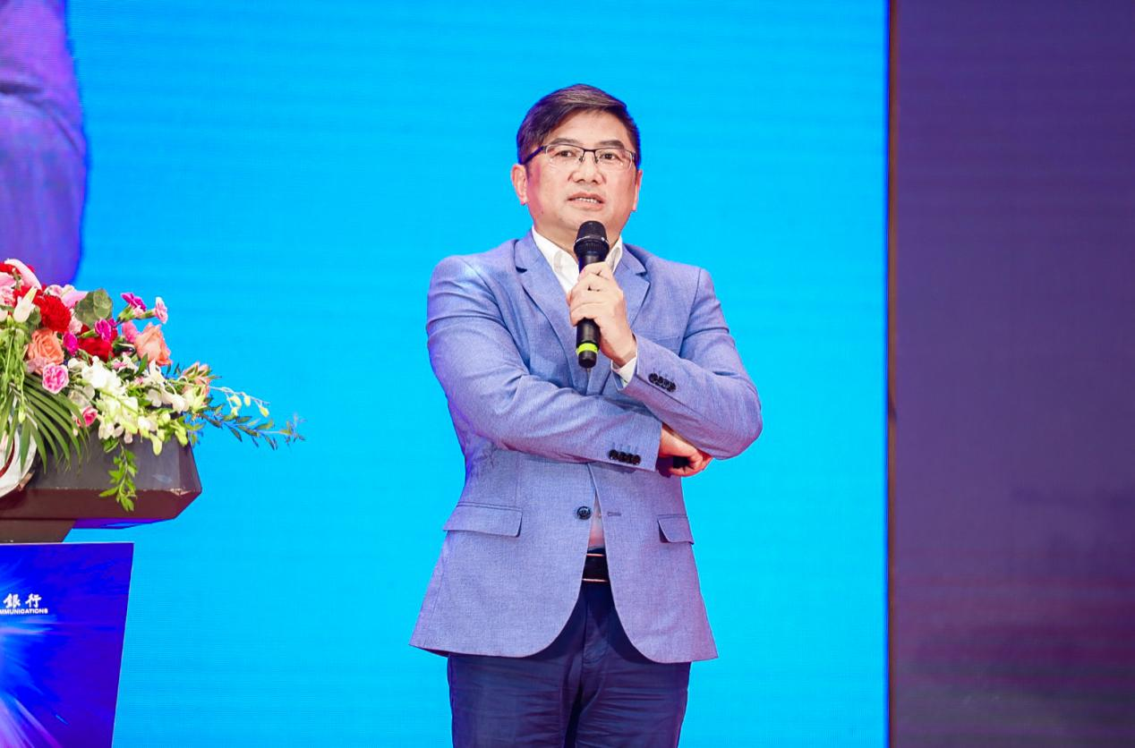 吴余龙：超级集成与超级App——基于北斗网格码的城市时空服务与价值逻辑